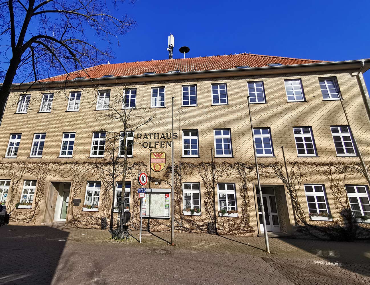 
Neuorganisation Rathaus